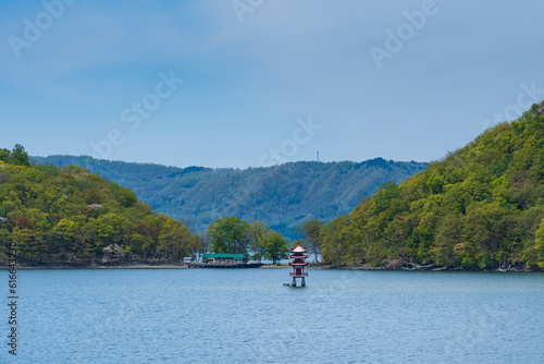 北海道の洞爺湖、中島の浮御堂