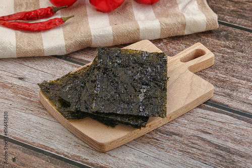 Korean cuisine - Nori seaweed chips