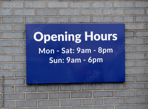 Fotografie Business shop opening and closed times in hours and days