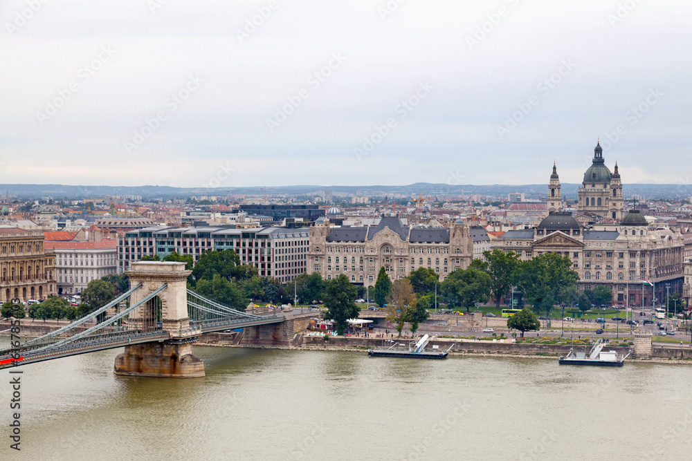 Fototapeta premium Aerial view of the View of the Szechenyi Chain Bridge in Budapest