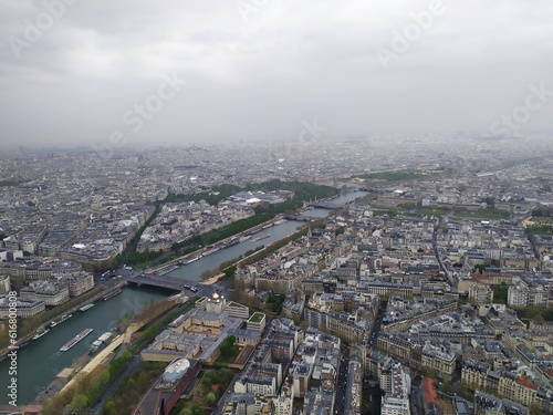 Vue panoramique de la ville de Paris depuis la tour Eiffel