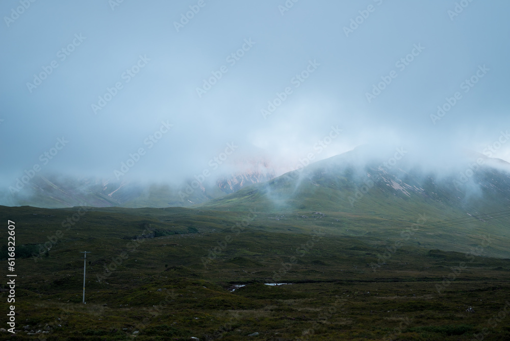 Fototapeta premium Misty mountains
