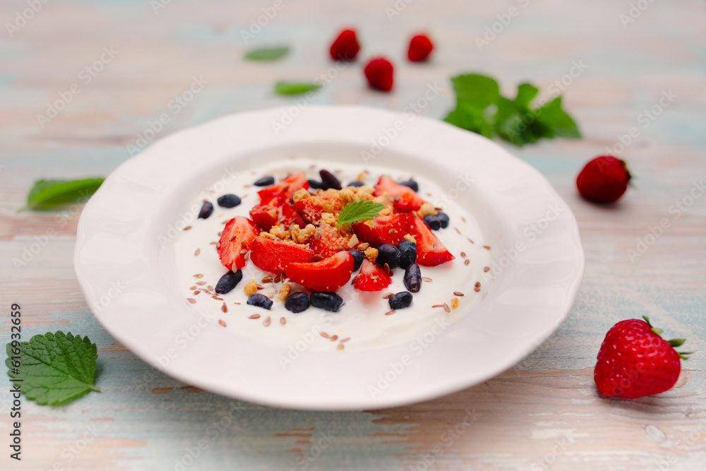 Yogurt with fresh berries and crisp Yogurt with fresh berries and crisp