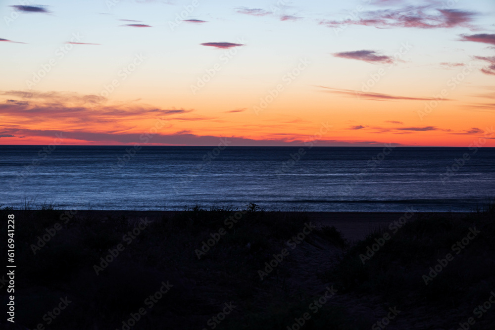 Fototapeta premium Paisaje de amanecer en la playa