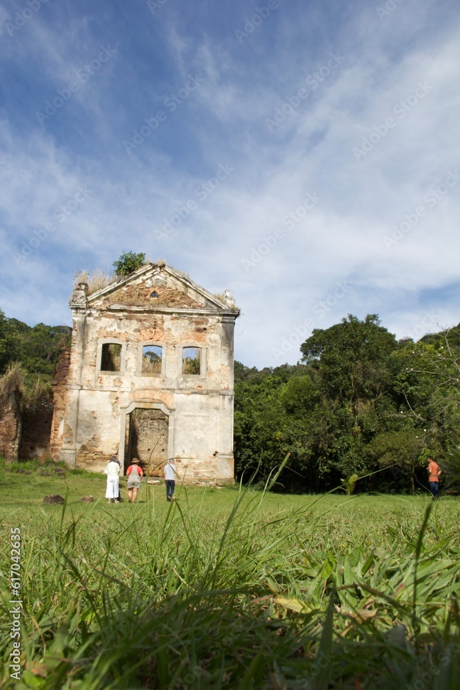 Ruinas da Igreja de São José da Boa Morte em Cachoeiras de Macacu no Rio de Janeiro. Ruinas da Igreja de São José da Boa Morte em Cachoeiras de Macacu no Rio de Janeiro.