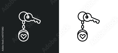 key chain line icon in white and black colors. key chain flat vector icon from key chain collection for web, mobile apps and ui.