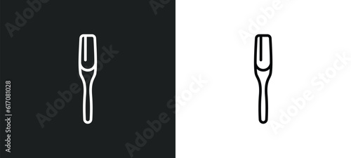 paddle line icon in white and black colors. paddle flat vector icon from paddle collection for web, mobile apps and ui.