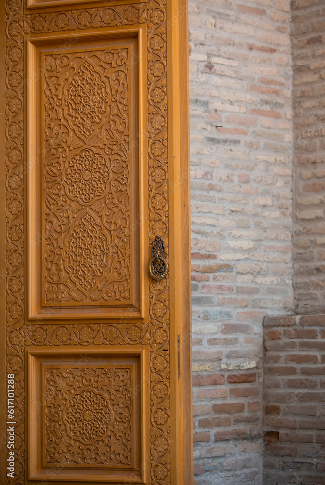 marvelous design of wood door and knob