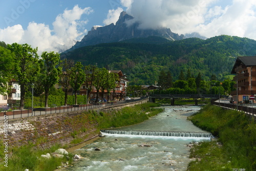 river in the village of mountains