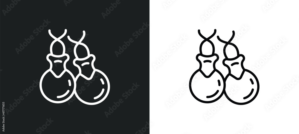 Fototapeta premium castanets line icon in white and black colors. castanets flat vector icon from castanets collection for web, mobile apps and ui.