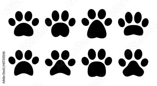 Paw icon set illustration. paw print sign and symbol. dog or cat paw