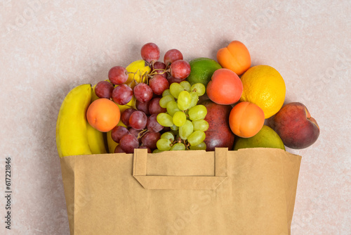 Fresh fruit assortment in b...