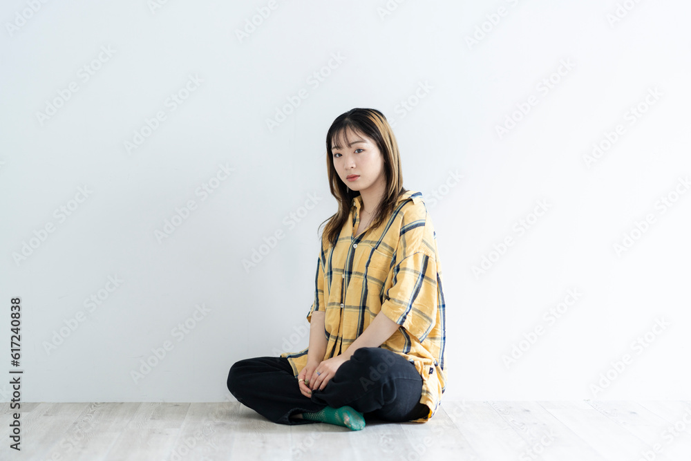 個性的な若い女性 個性的な若い女性