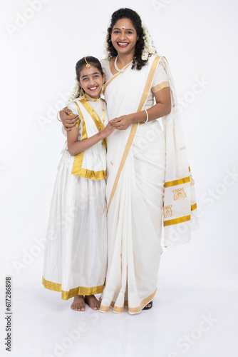 Photography South Indian woman smiling with her daughter