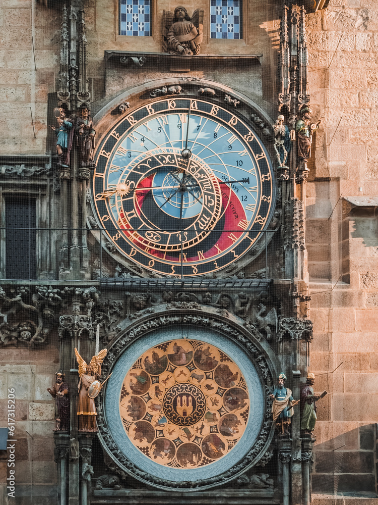 Obraz premium Astronomical clock on the wall of Old Town Hall in Prague