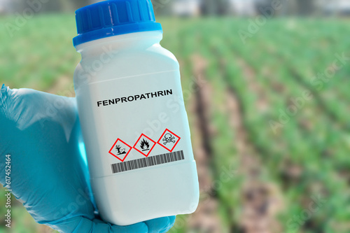  A pesticide used to control a variety of pests on crops such as fruits, vegetables, and ornamental plants.