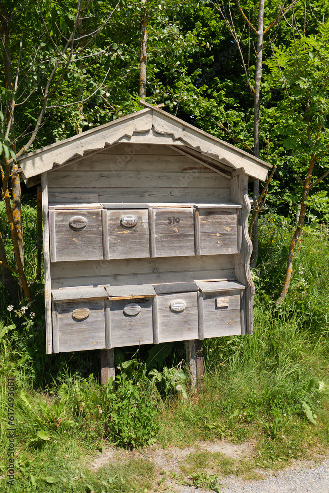 Typische Briefkästen in Norwegen am Wegesrand des St. Olavsweg, Gudbrandsdalsleden. bei Ringebu. Der Pilgerweg führt von Oslo nach Trondheim. Typische Briefkästen in Norwegen am Wegesrand des St. Olavsweg, Gudbrandsdalsleden. bei Ringebu. Der Pilgerweg führt von Oslo nach Trondheim.