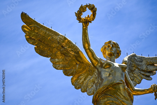 golden dragon statue