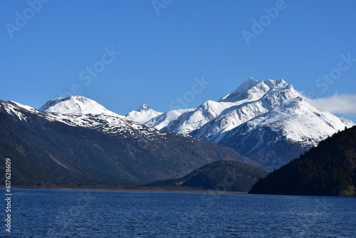 Snow-Capped Majesty: Patagonian Mountain in Winter © Fdiazlarrondo