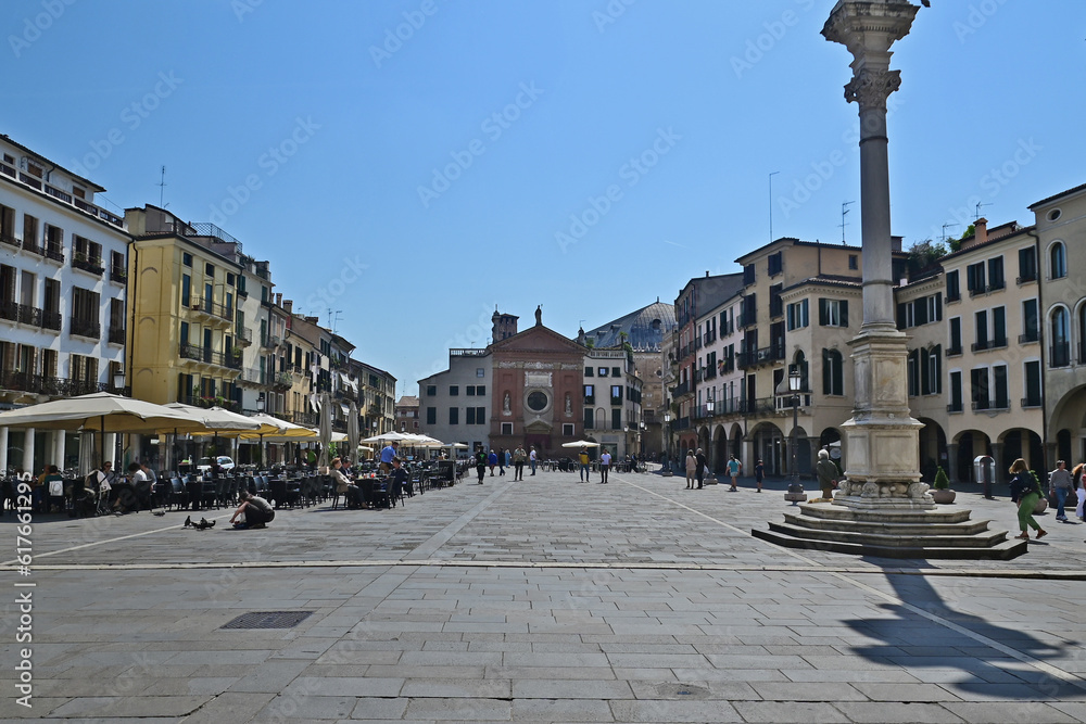 Padova la piazza dei Signori - Veneto