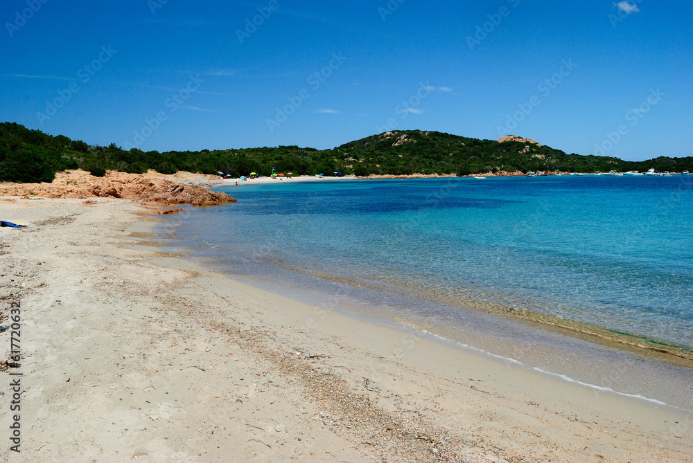 La spiaggia di Petra Ruja in Costa Smeralda La spiaggia di Petra Ruja in Costa Smeralda