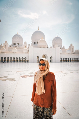 Abu Dhabi Scheich-Zayid-Moschee Portrait of a woman