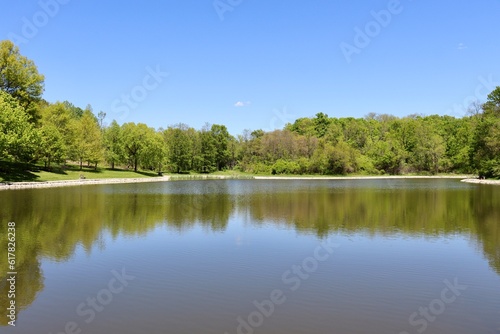 Fototapeta Naklejka Na Ścianę i Meble -  The beautiful peaceful lake in the country on a sunny day.
