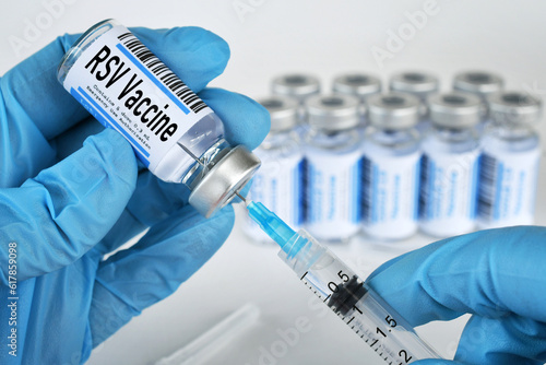Fototapete RSV vaccine vial with syringe - Respiratory syncytial virus shot