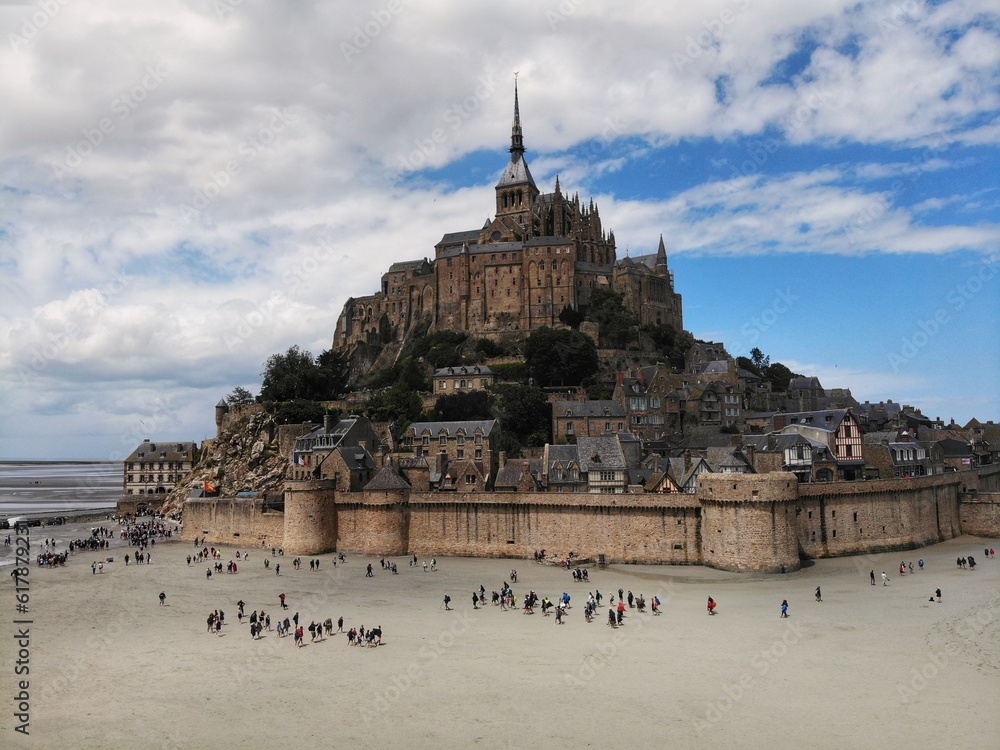 mont saint michel aerial view