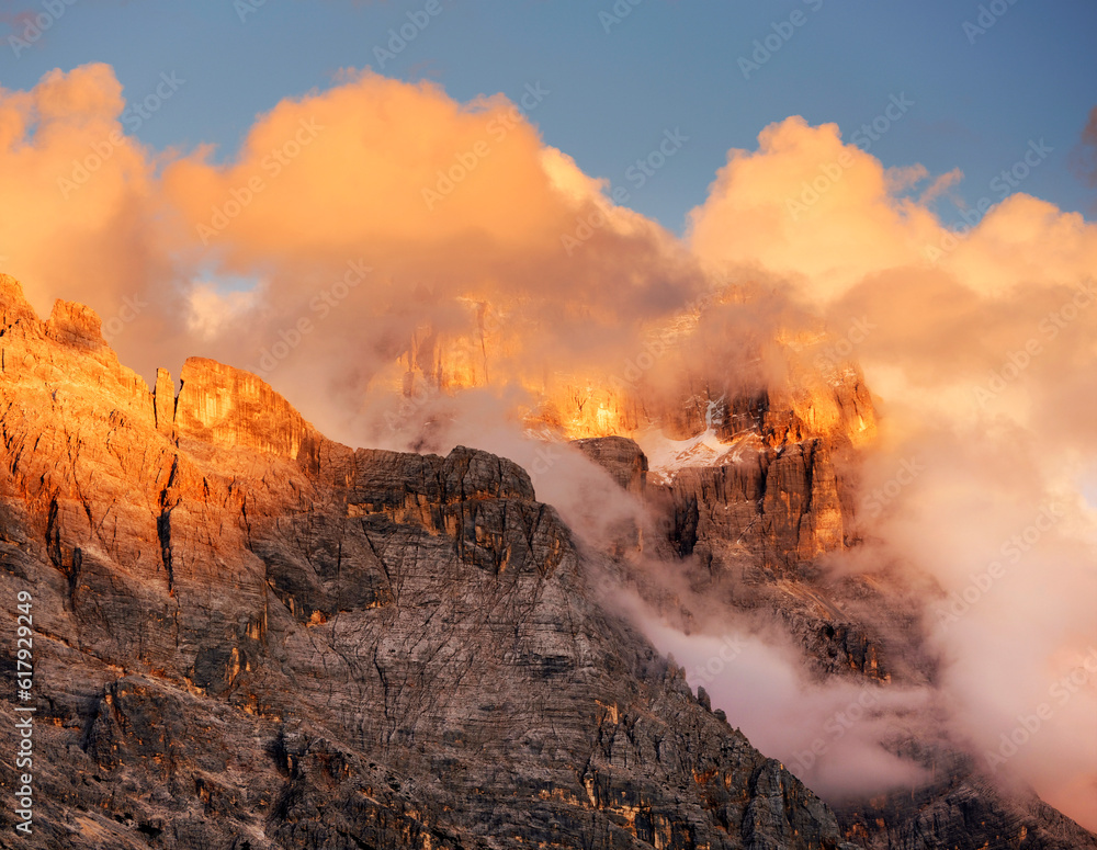 Fototapeta premium Sunset light over Monte Antelao (3264m), Cortina d'Ampezzo, Dolomites, Italy, Europe