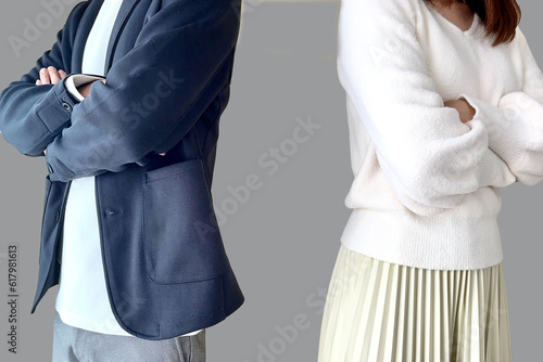 Bild auf Leinwand 喧嘩する男女　険悪なムード