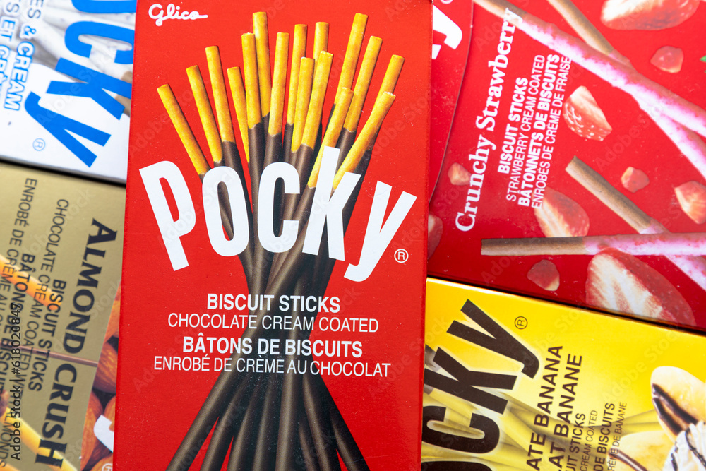 Pocky Crunchy Strawberry  Ezaki Glico USA Corporation