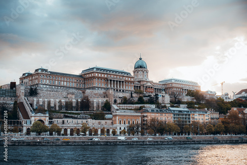 Canvas Print Budapest historical building on Danube River