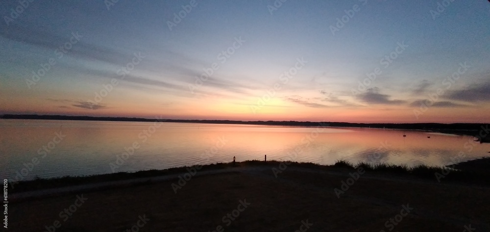 Fototapeta premium Sonnenuntergang über der Buch von Ebeltoft, Dänemark