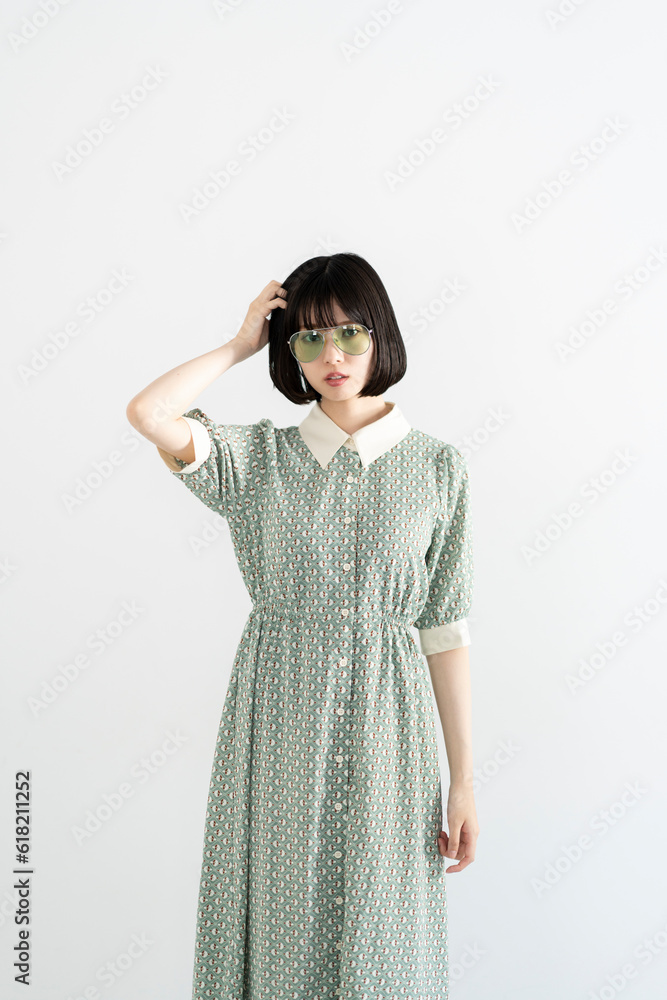 サングラスをした女性