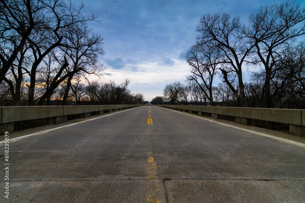 Fototapeta premium Chapman Creek Bridge | Chapman, KS