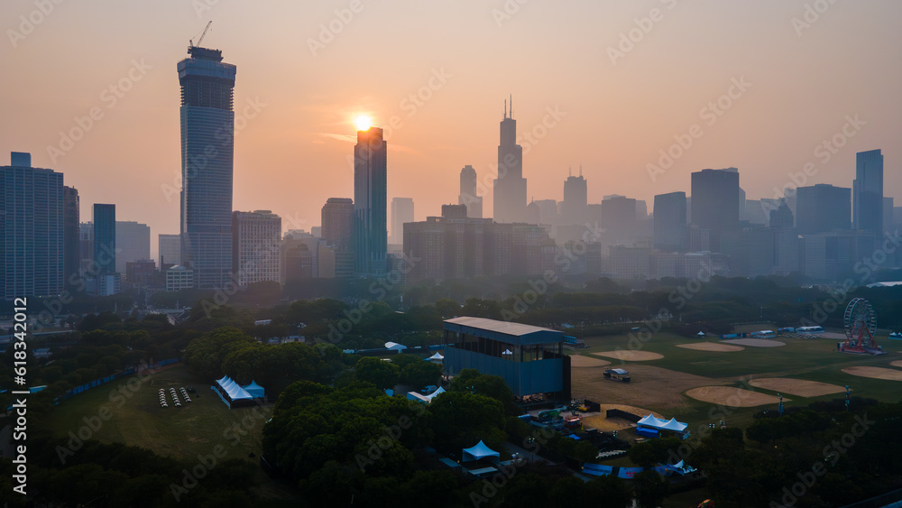 Fototapeta premium aerial drone view of the of Chicago during a time when the pollution levels in the air are toxic and not safe for citizens. the wild fires from Canada are the cause of the environmental hazard 