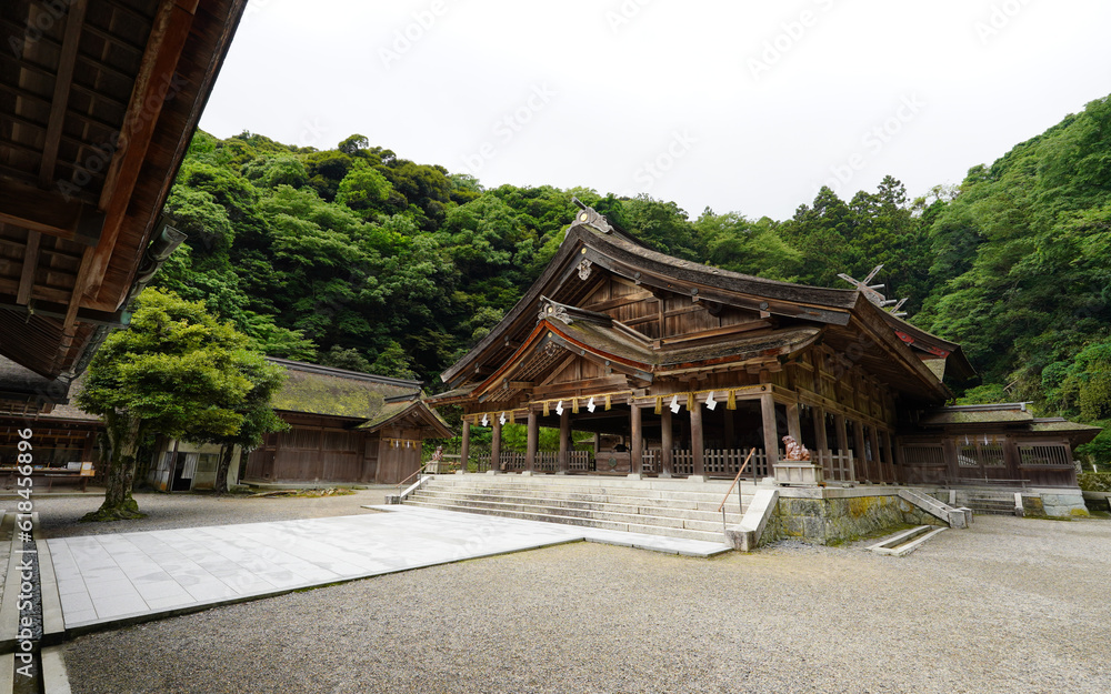えびす様の総本宮 美保神社(島根県松江市美保関) えびす様の総本宮 美保神社(島根県松江市美保関)