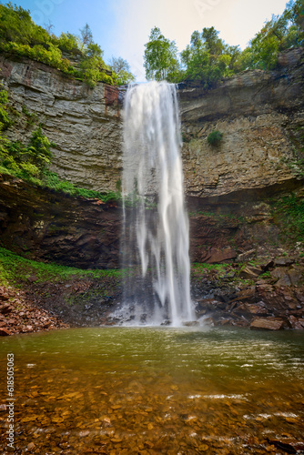 Fototapeta Naklejka Na Ścianę i Meble -  Falls Creek Falls with large plunge pool at Falls Creek Falls State Park in Tennessee.