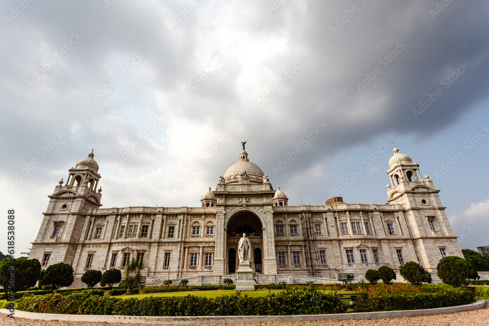 Exterior of the Victoria Memorial in Calcutta (Kolkata) West Bengal - India, Asia