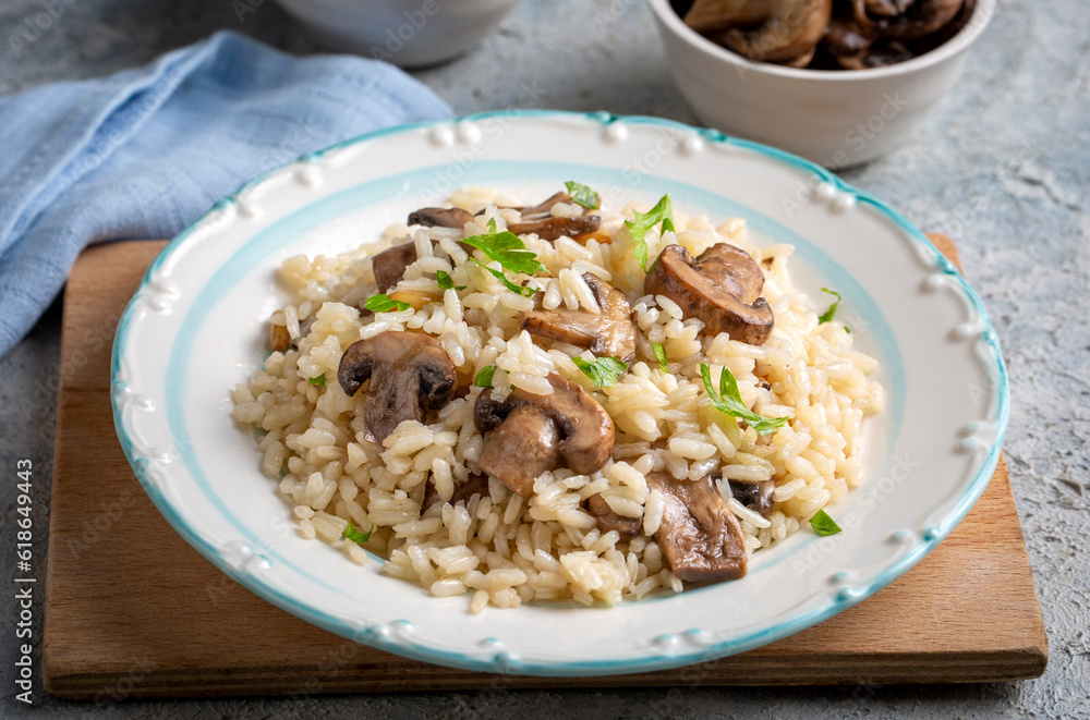 Mushroom rice pilaf, Turkish name; Mantarli pirinc pilavi. Mushroom rice pilaf, Turkish name; Mantarli pirinc pilavi.