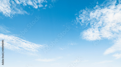 Fototapeta Naklejka Na Ścianę i Meble -  white cloud with blue sky background