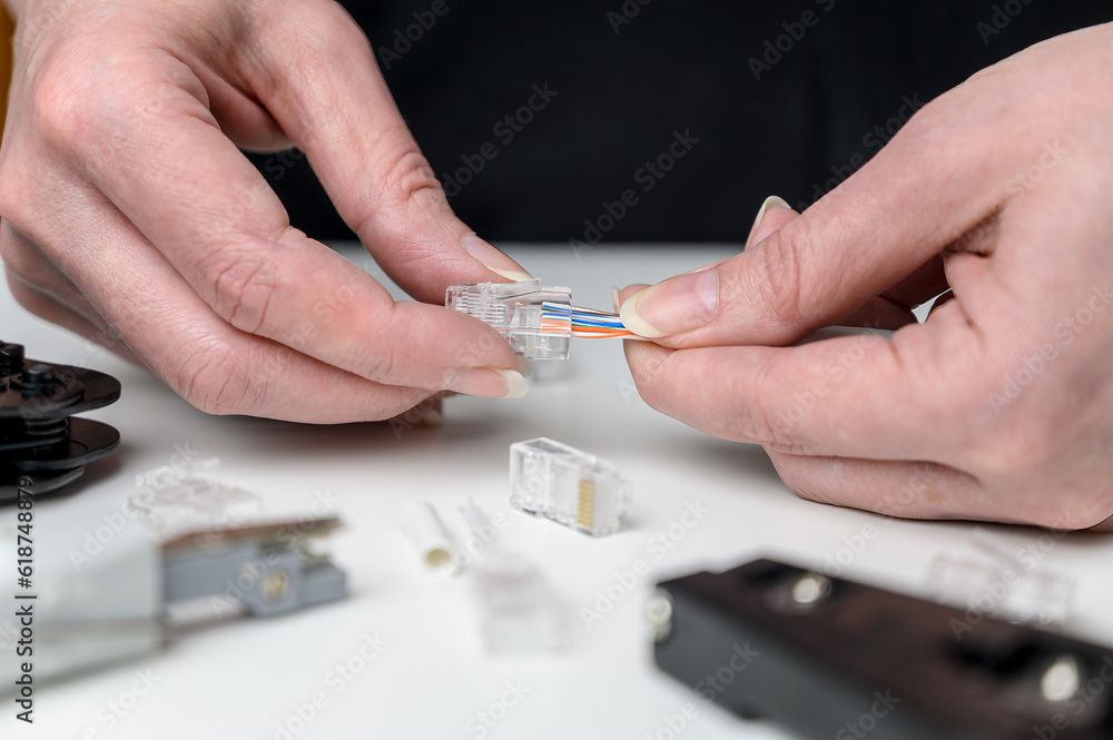 RJ45 LAN cable crimping, Go to RJ45 connector crimping. Connection