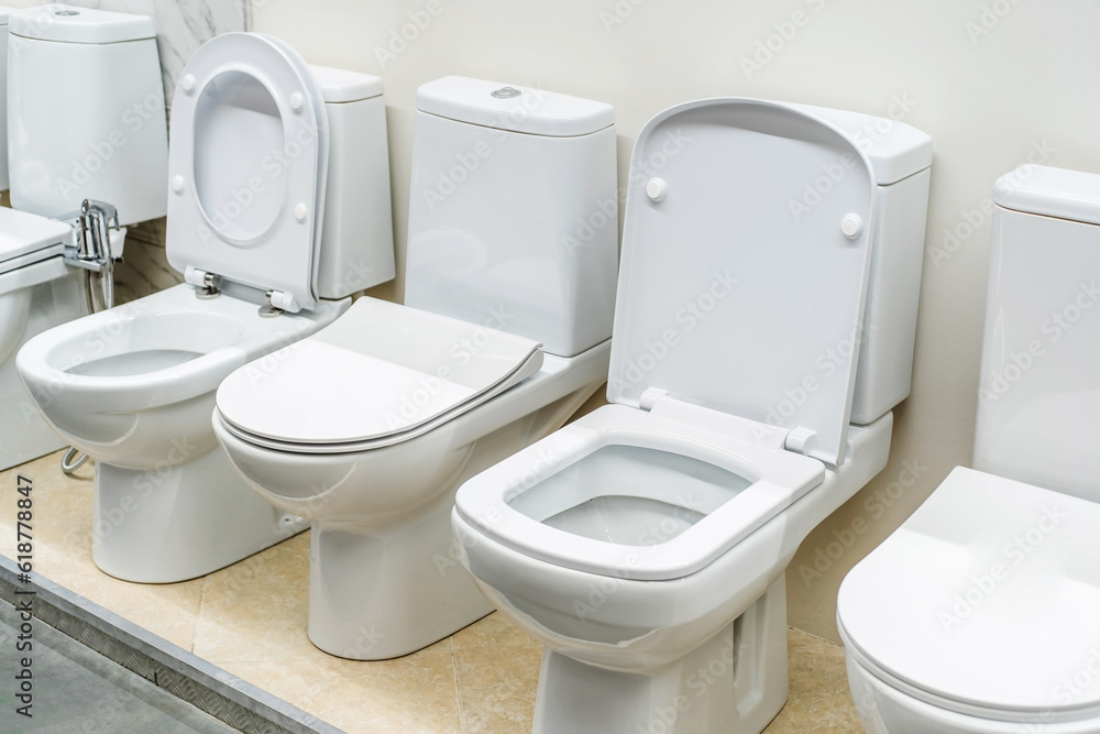 Ceramic toilet bowls of various shapes and sizes in the trading floor