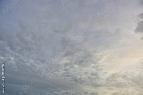 Fototapeta Naklejka Na Ścianę i Meble -  Blue sky and tiny white clouds for background.