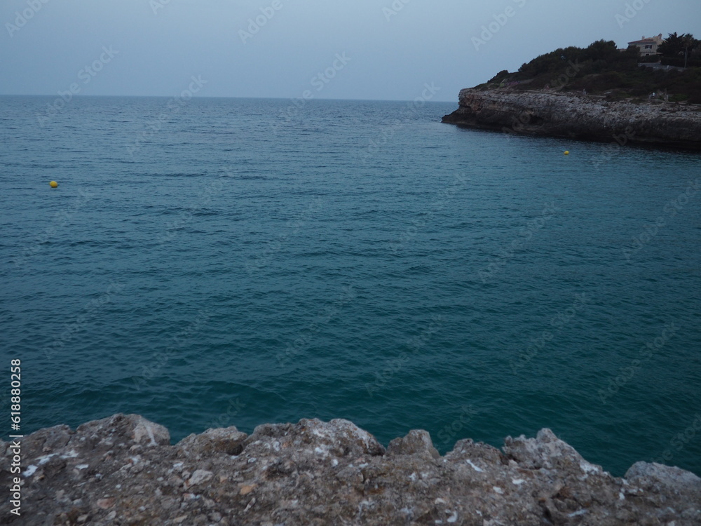 Meeresküste auf der spanischen Insel Mallorca Meeresküste auf der spanischen Insel Mallorca