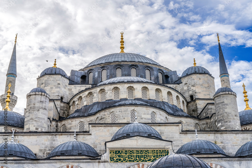 Naklejka premium Blue Mosque Dome Minarets Istanbul Turkey