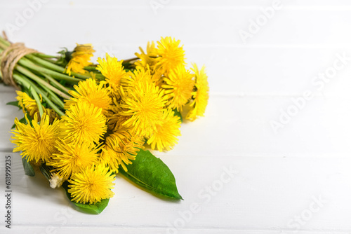 Bouquet of beautiful dandel...