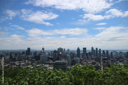 コンディアロンク展望台から撮影したカナダ・ケベックの都市風景と空 Urban scenery and sky in Quebec, Canada taken from the Kondiaronk Observatory