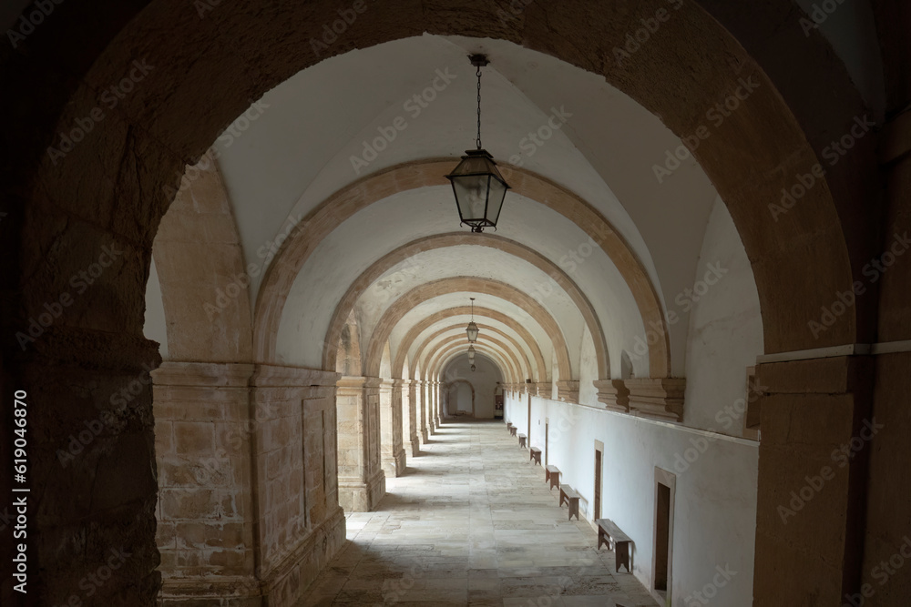 Kreuzgang im Kloster Santa Clara a Nova in Coimbra, Portugal